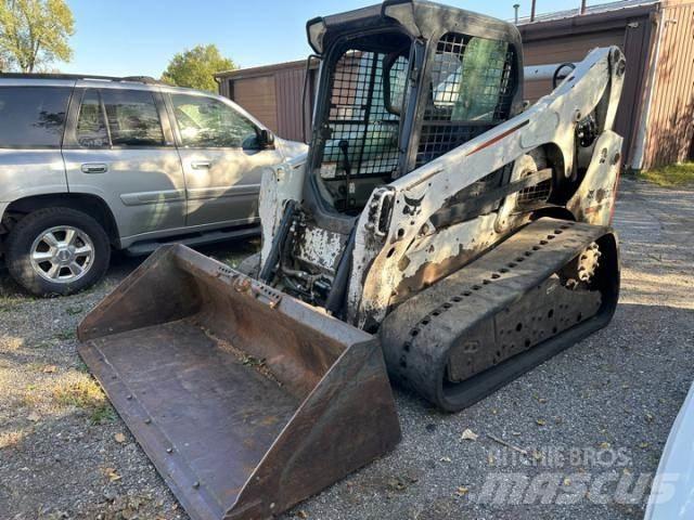 Bobcat T750 Pásové nakladače