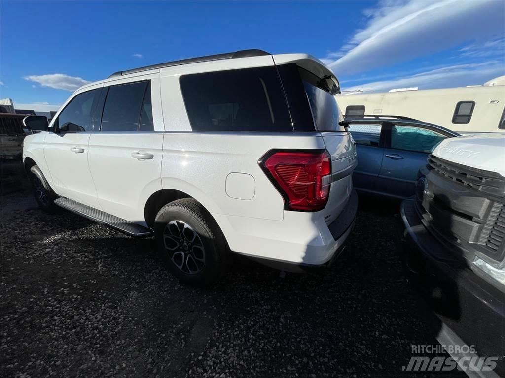 Ford Expedition Další