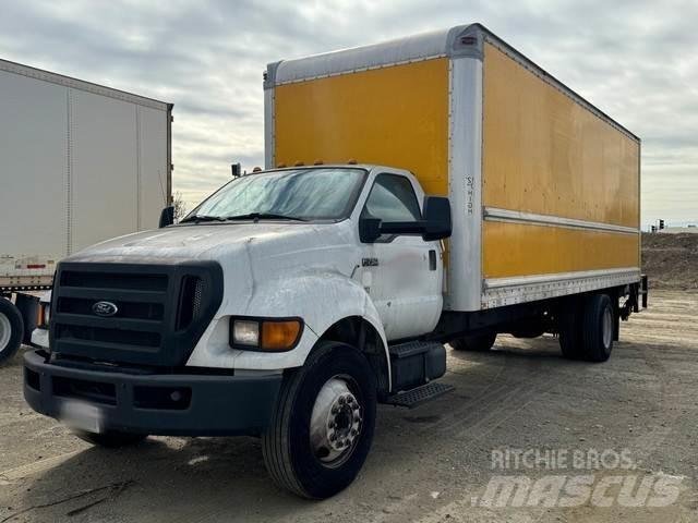 Ford F750 Skříňová nástavba