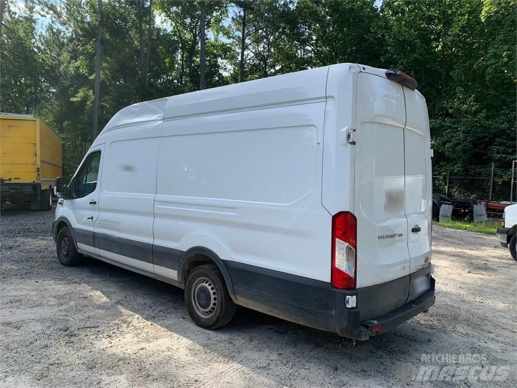 Ford Transit 350 Skříňová nástavba