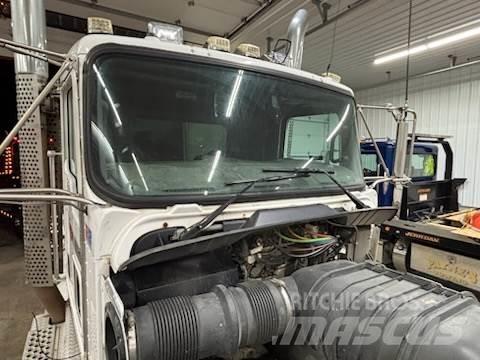 Kenworth T800W Tahače
