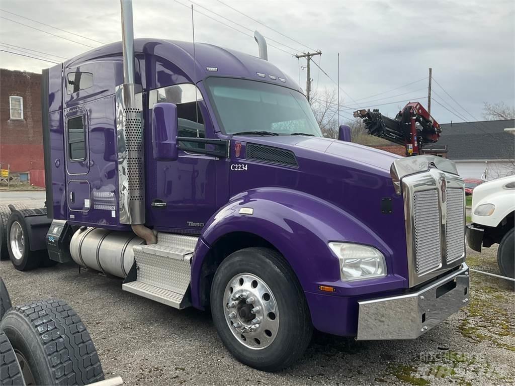 Kenworth T880 Tahače
