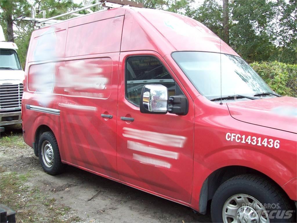 Nissan NV2500 Skříňová nástavba