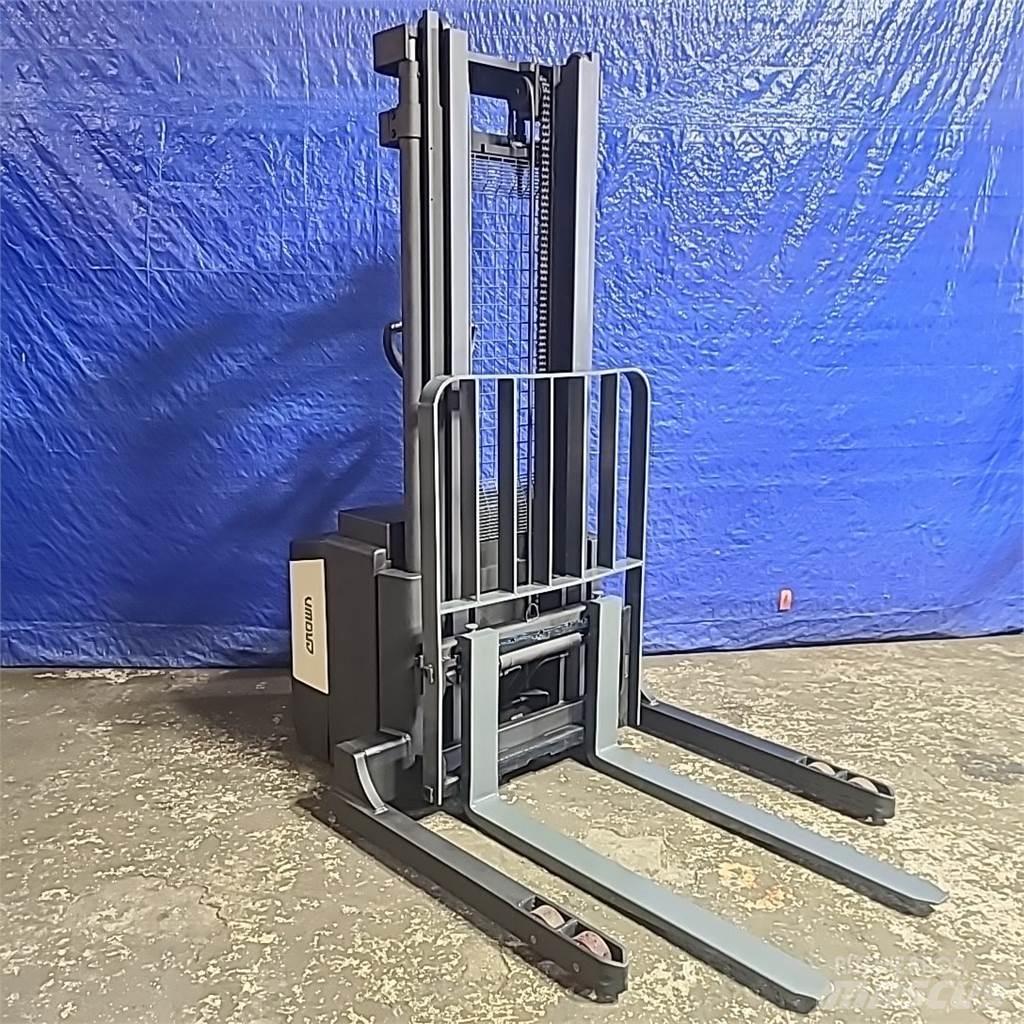 Crown WS2300 Samohybné vozíky