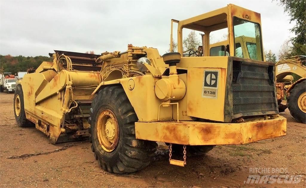 CAT 613B Skrejpry