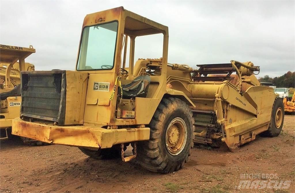 CAT 613B Skrejpry