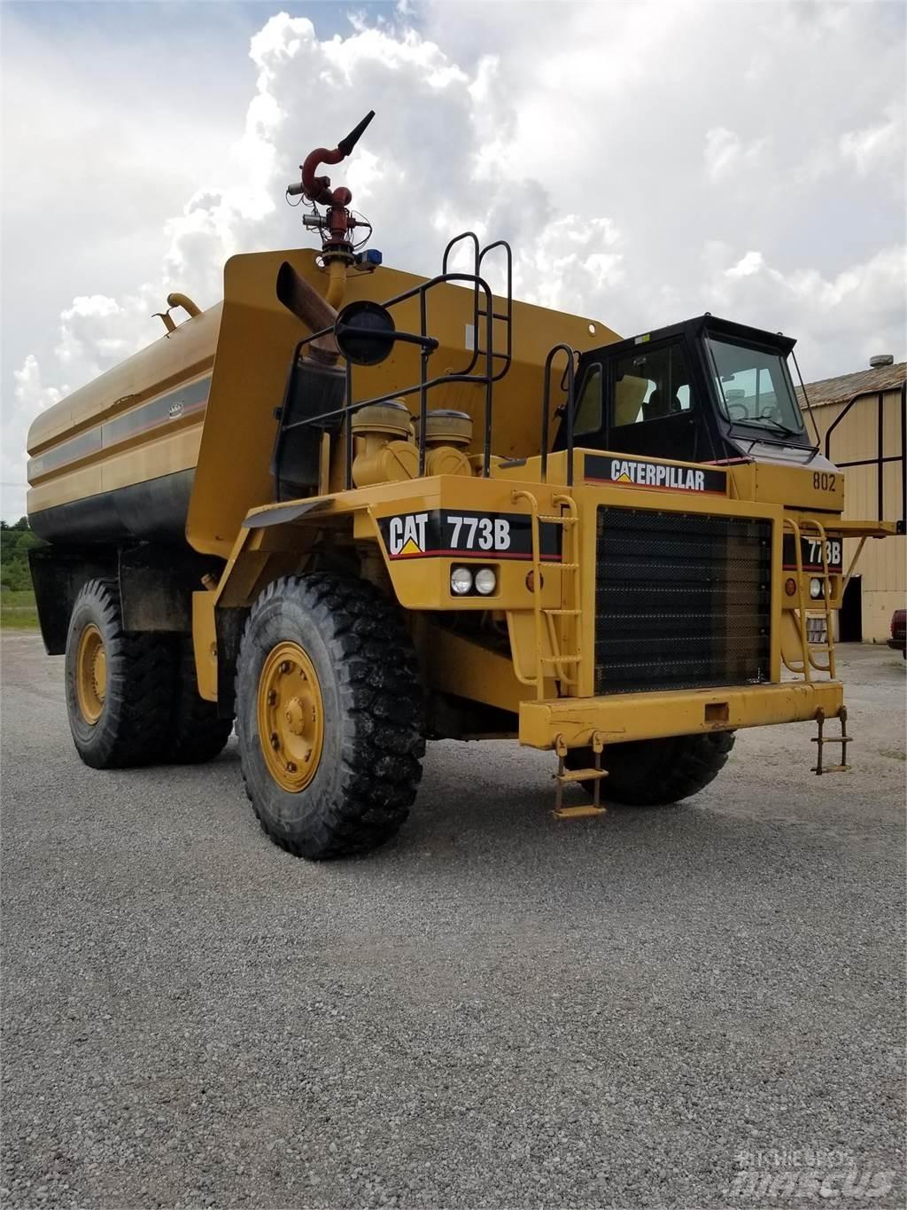 CAT 773B Cisterny na vodu