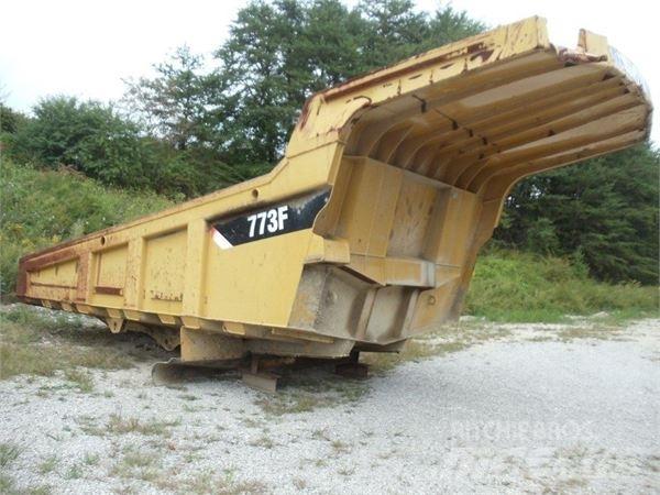 CAT 773F Stavebnictví - ostatní