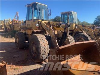 CAT 926E Kolové nakladače