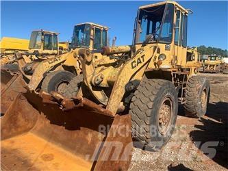 CAT 926E Kolové nakladače