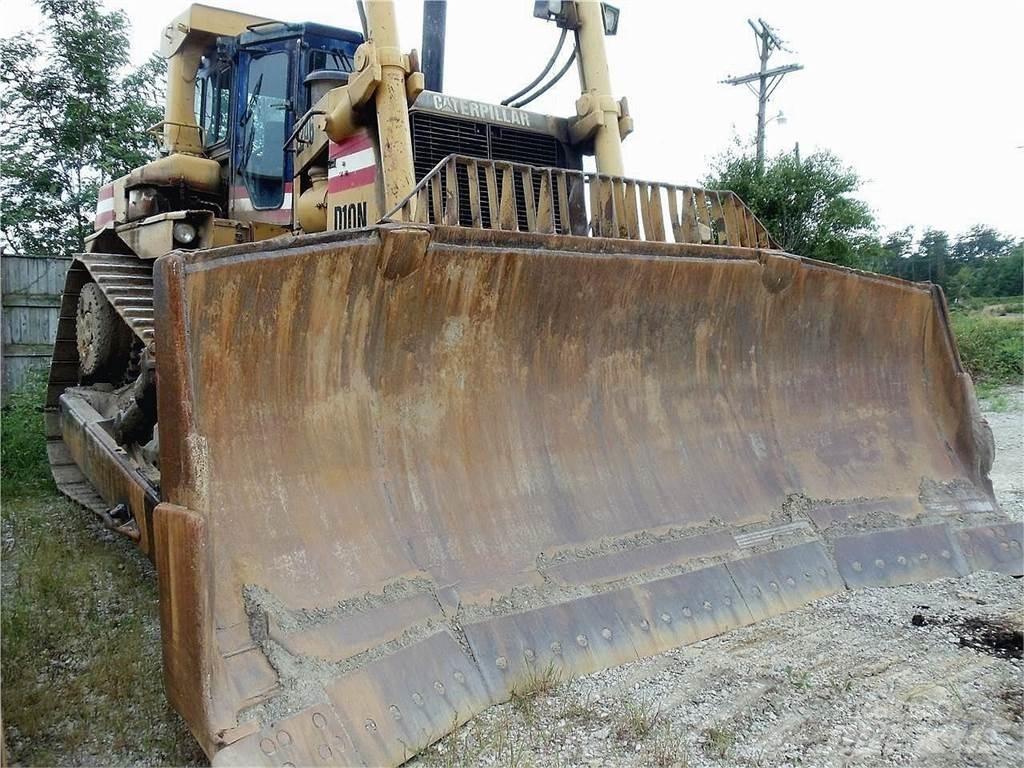 CAT D10N Pásové dozery