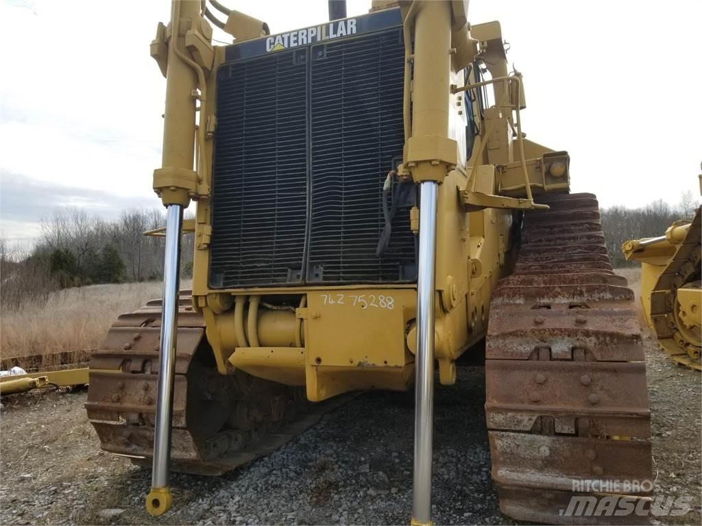 CAT D11N Pásové dozery