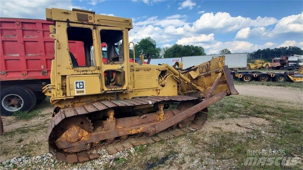 CAT D5B Pásové dozery