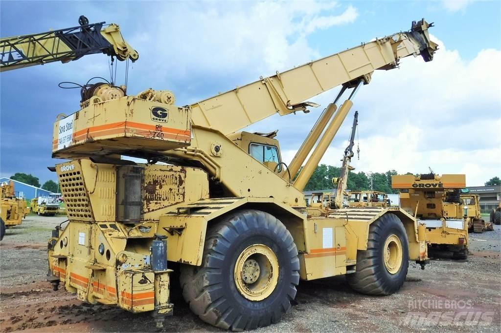 Grove RT740 Jeřáby pro těžký terén