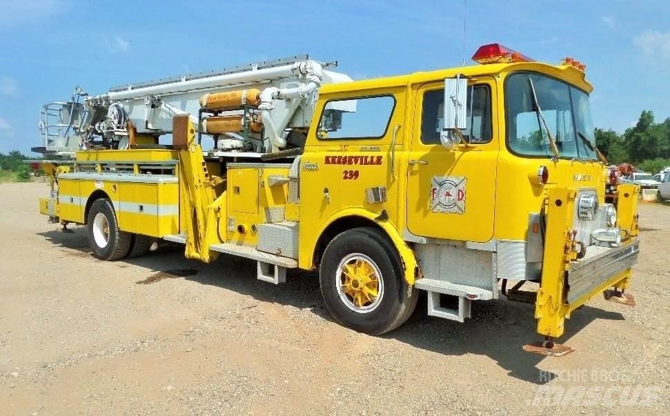 Mack CF685 Hasičský vůz