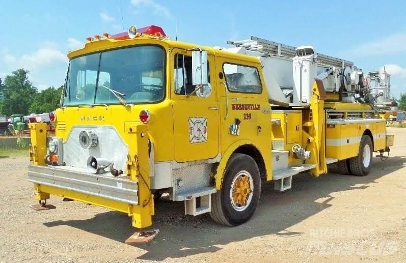 Mack CF685 Hasičský vůz