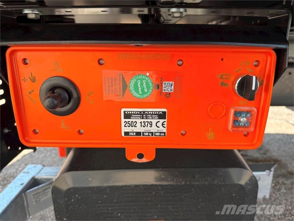 DAF XB230 m. lift Skříňová nástavba