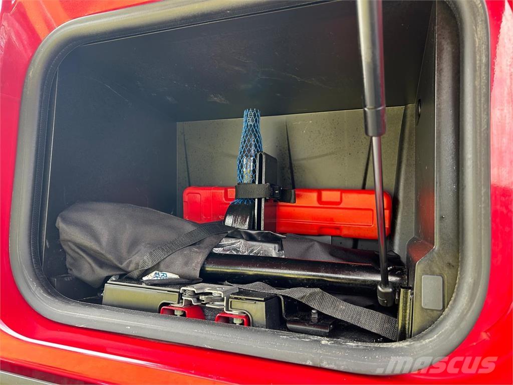 Renault CM 430 Hákový nosič kontejnerů