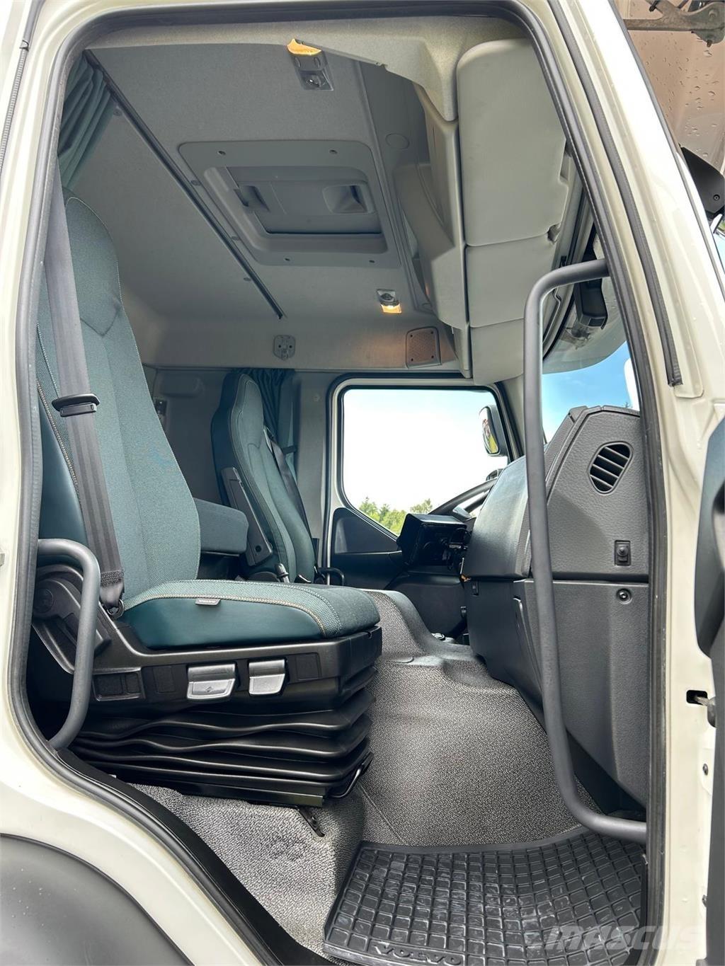 Volvo FE 320 18 ton Skříňová nástavba
