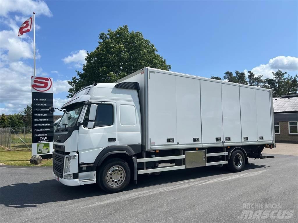 Volvo FM330 Skříňová nástavba