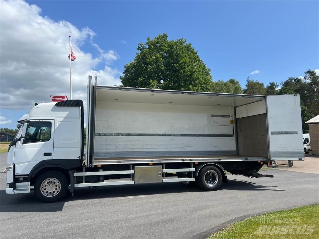 Volvo FM330 Skříňová nástavba