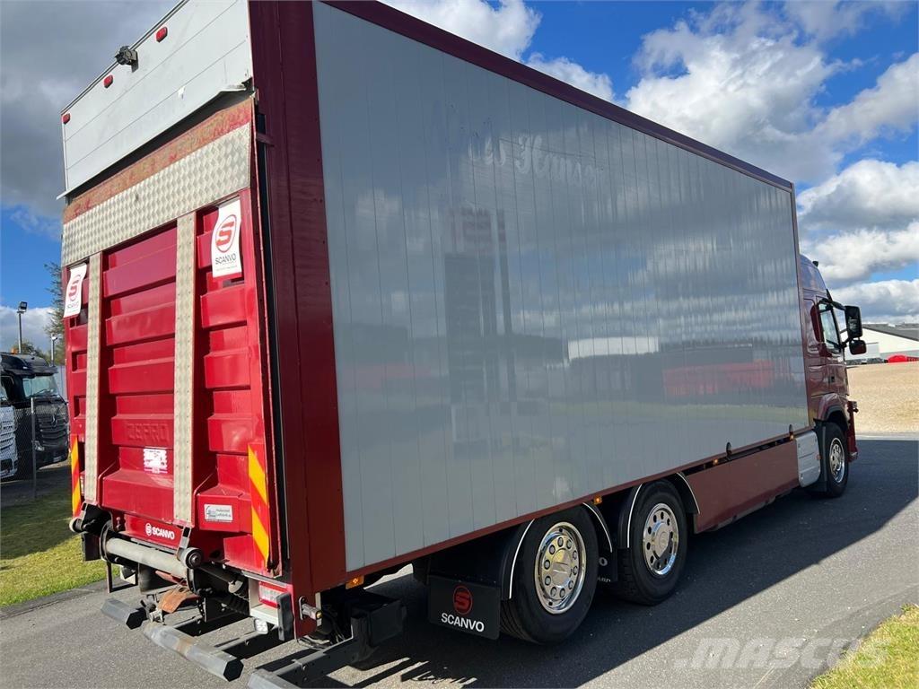 Volvo FM460 Skříňová nástavba