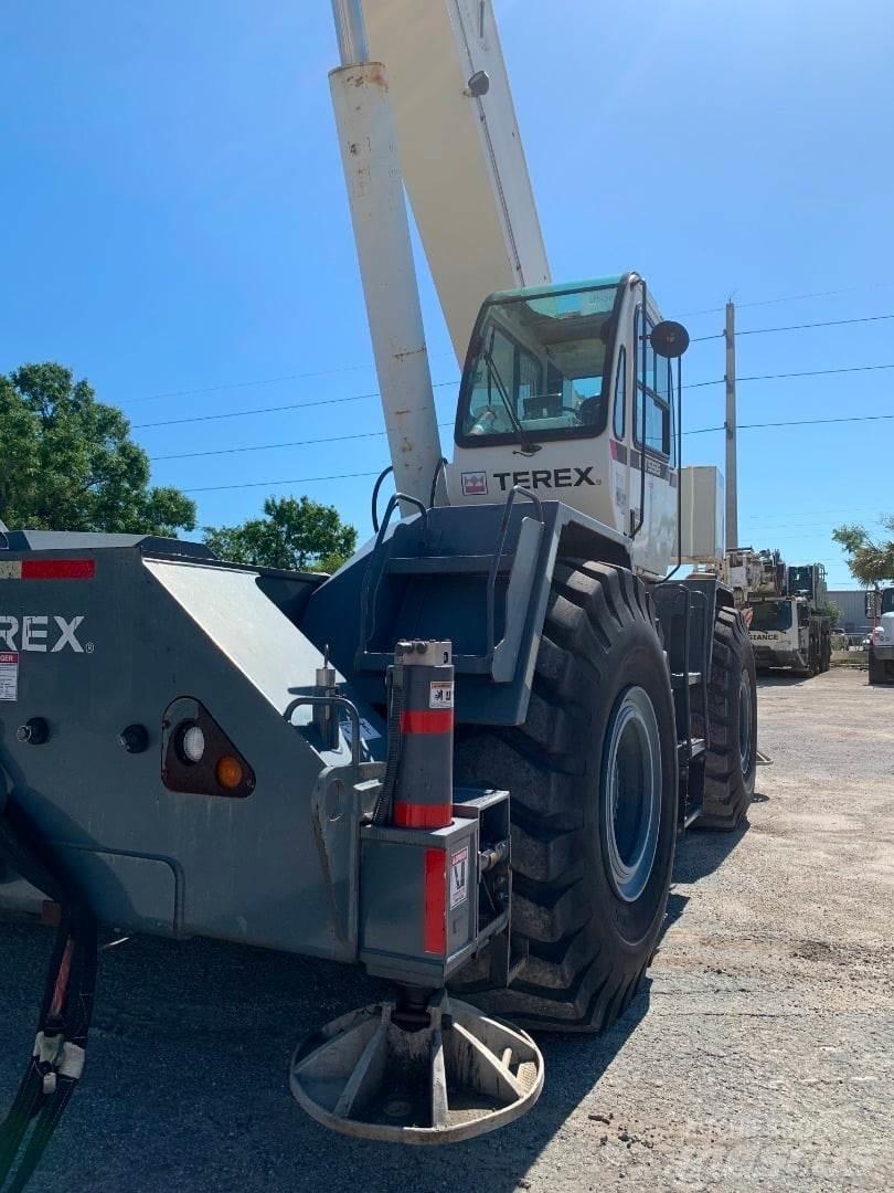 Terex  Jeřáby pro těžký terén