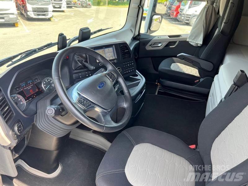 Ford F-MAX Tahače