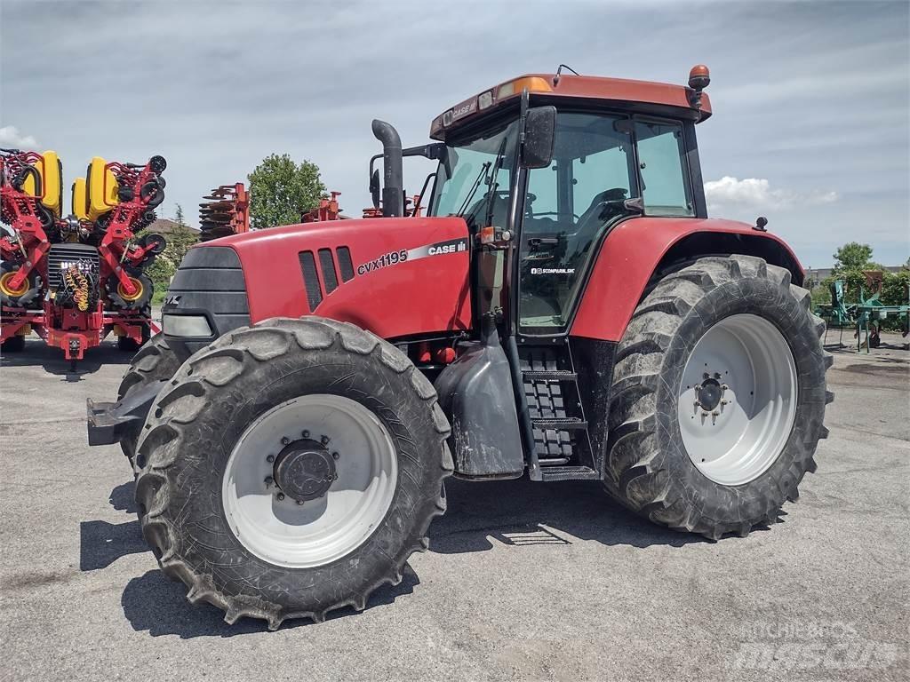 Case IH CVX 1195 Traktory