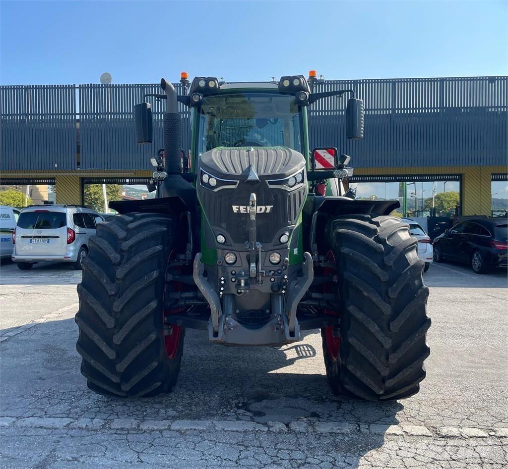 Fendt 942 VARIO Traktory