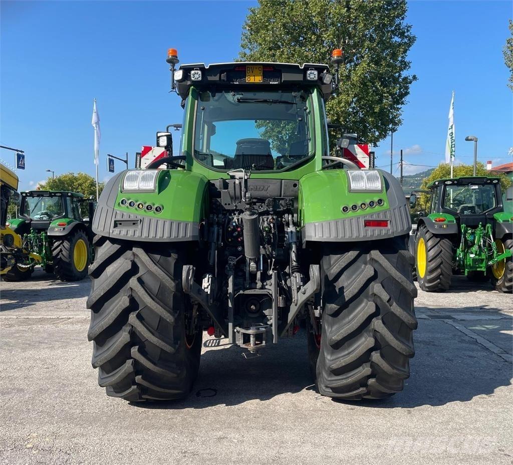 Fendt 942 VARIO Traktory