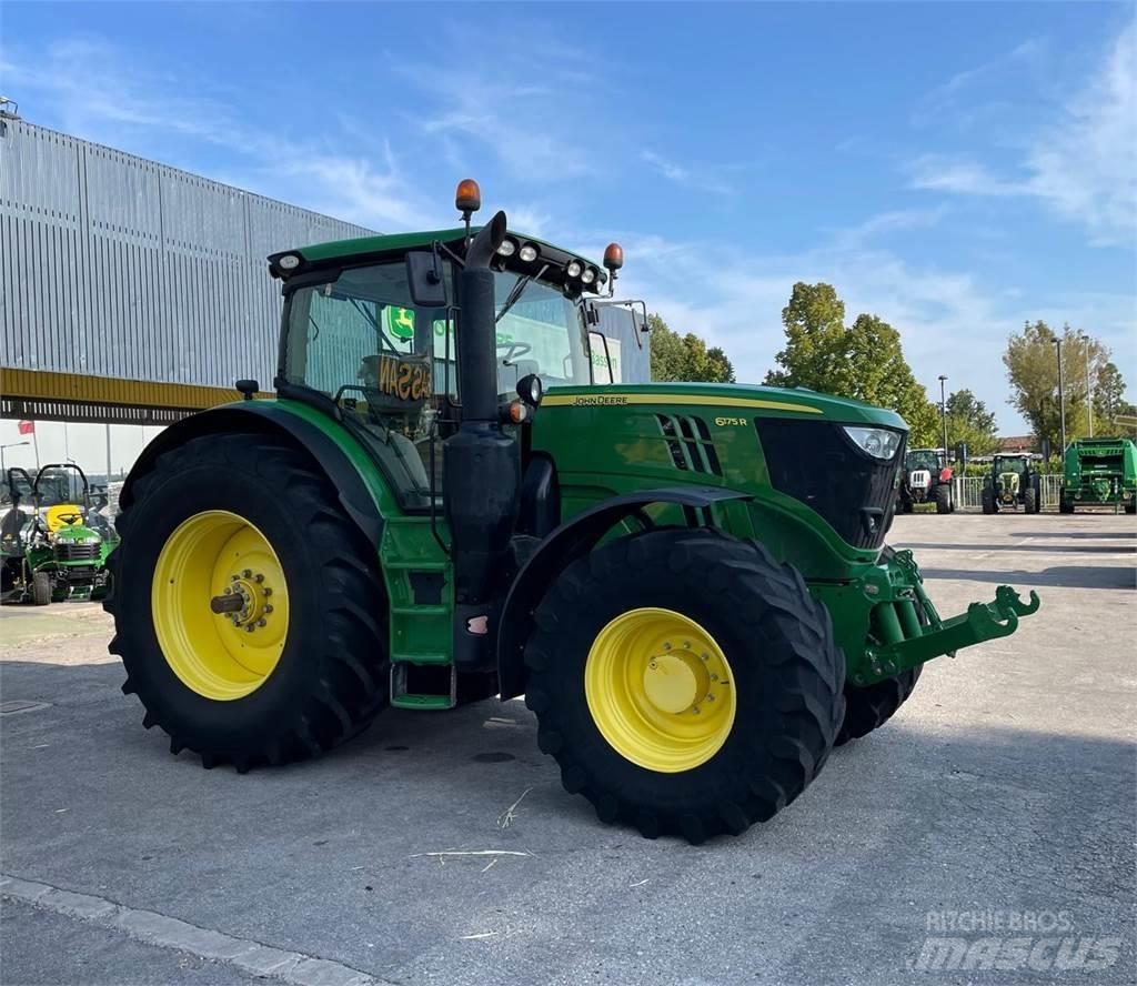 John Deere 6175 R Traktory