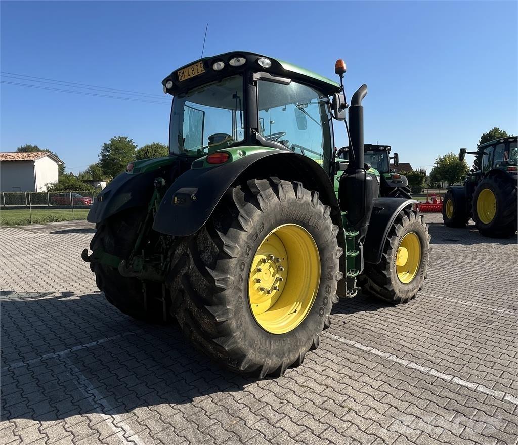 John Deere 6175 R Traktory