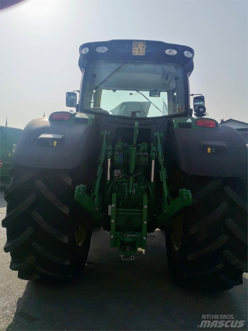John Deere 6190 R Traktory