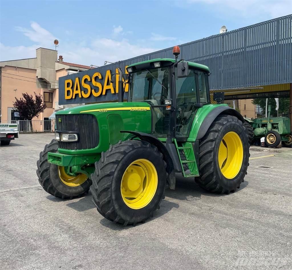 John Deere 6520 SE Traktory