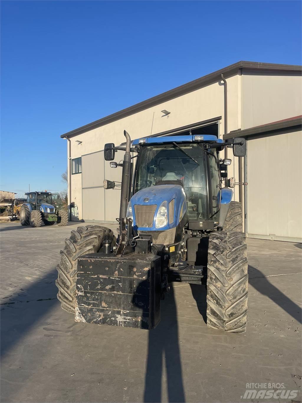 New Holland T6060 Traktory