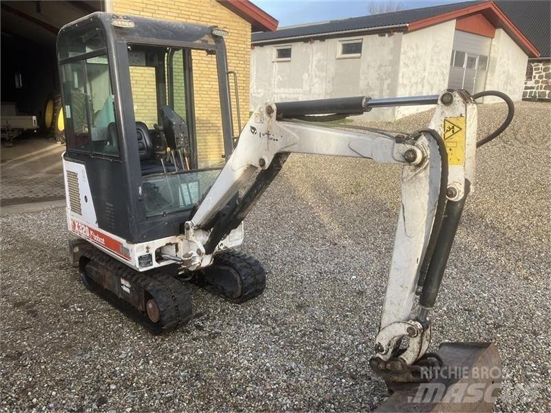 Bobcat x320 Mini rýpadla < 7t