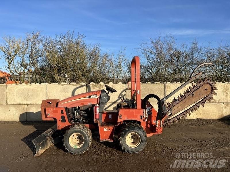 Ditch Witch RT45 Další