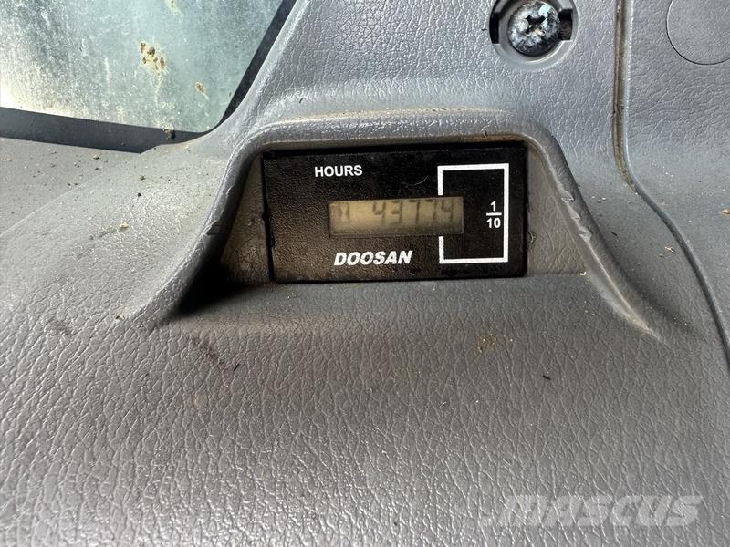 Doosan DX530LC-7 Pásová rýpadla