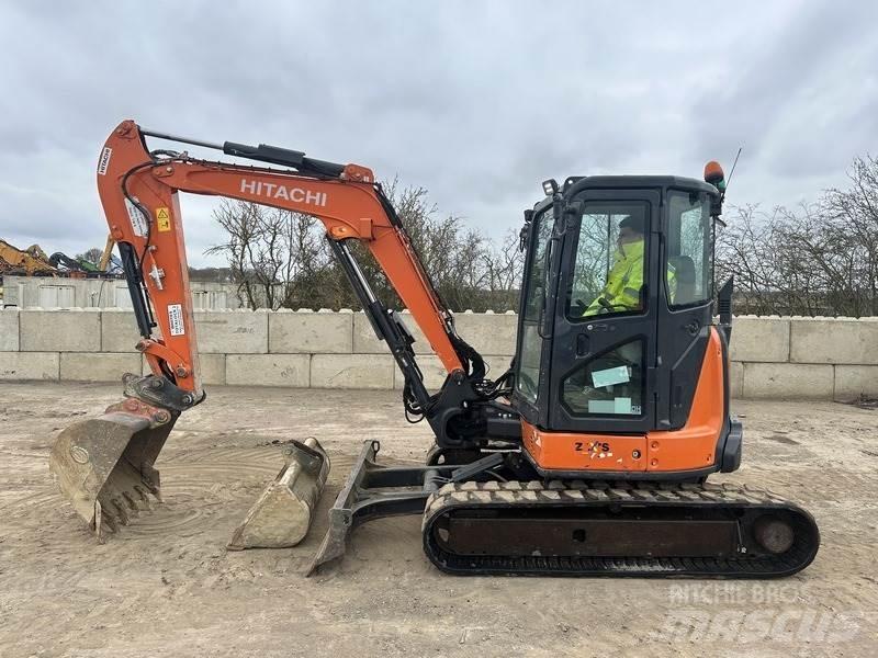 Hitachi ZX48U-6 Midi rýpadla 7t - 12t