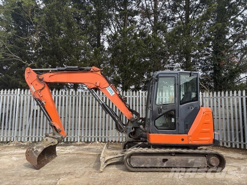 Hitachi ZX65 Midi rýpadla 7t - 12t