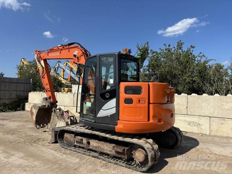 Hitachi ZX85 US-6 Midi rýpadla 7t - 12t