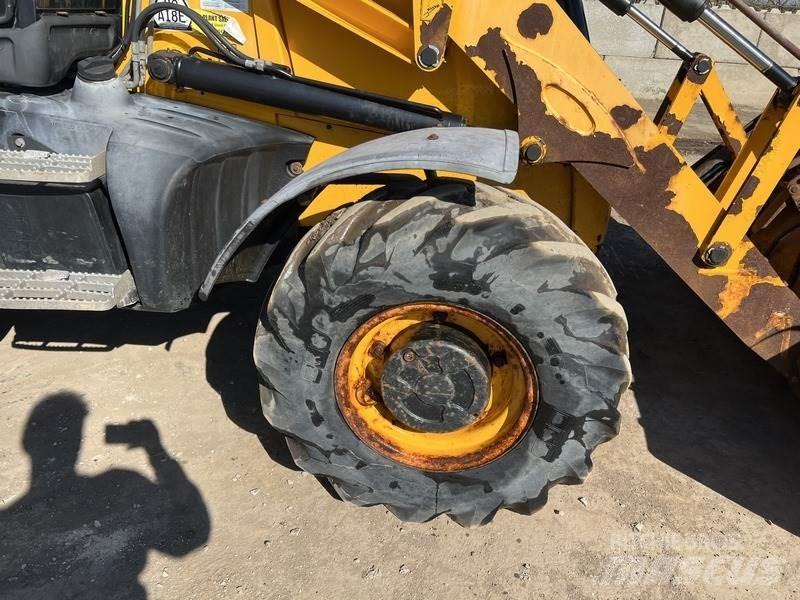 JCB 3CX Sitemaster Rýpadlo-nakladače