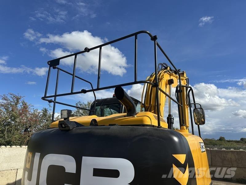 JCB JS131 LC Pásová rýpadla