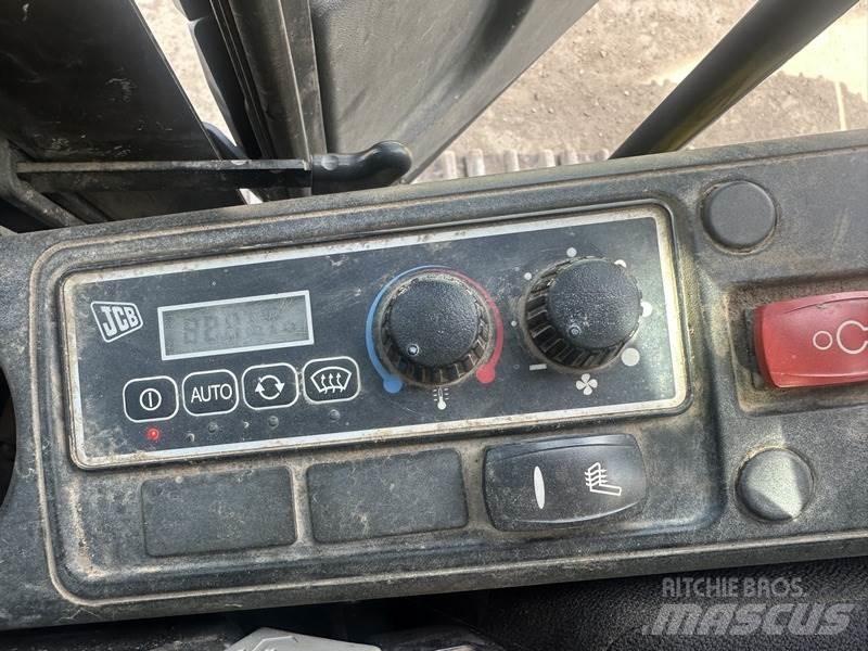 JCB JS220 LC Pásová rýpadla
