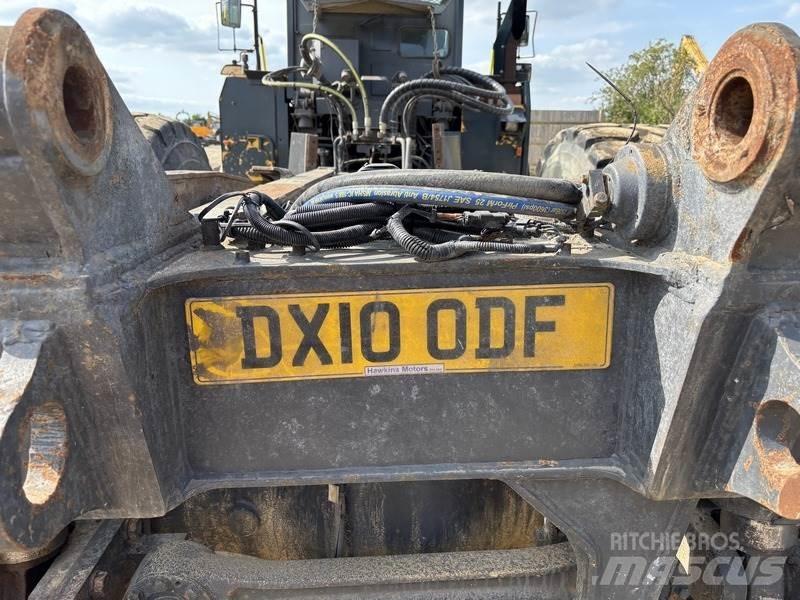 Komatsu HM300-1 Kloubové dempry