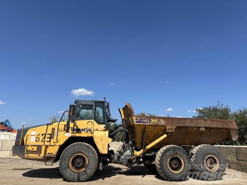 Komatsu HM300-1 Kloubové dempry