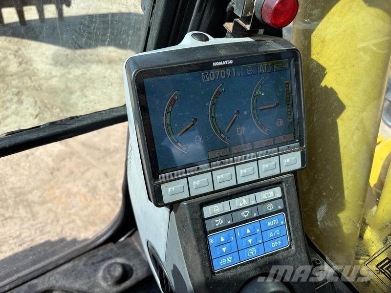 Komatsu PC210 LC-8 Pásová rýpadla