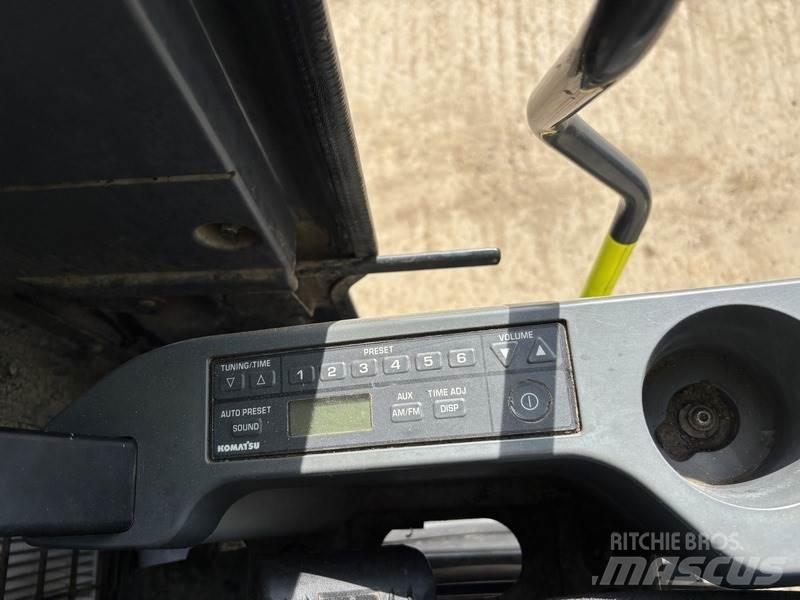 Komatsu PC210LC-10 Pásová rýpadla