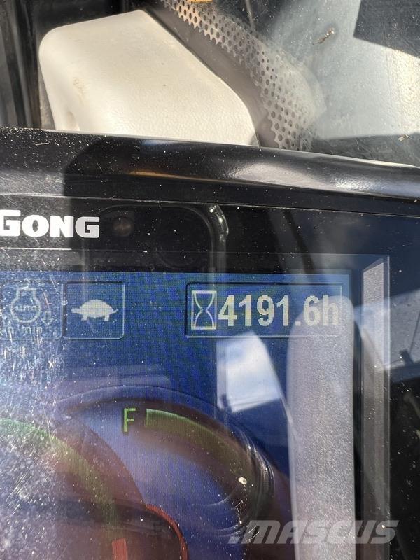 LiuGong CLG933 Pásová rýpadla